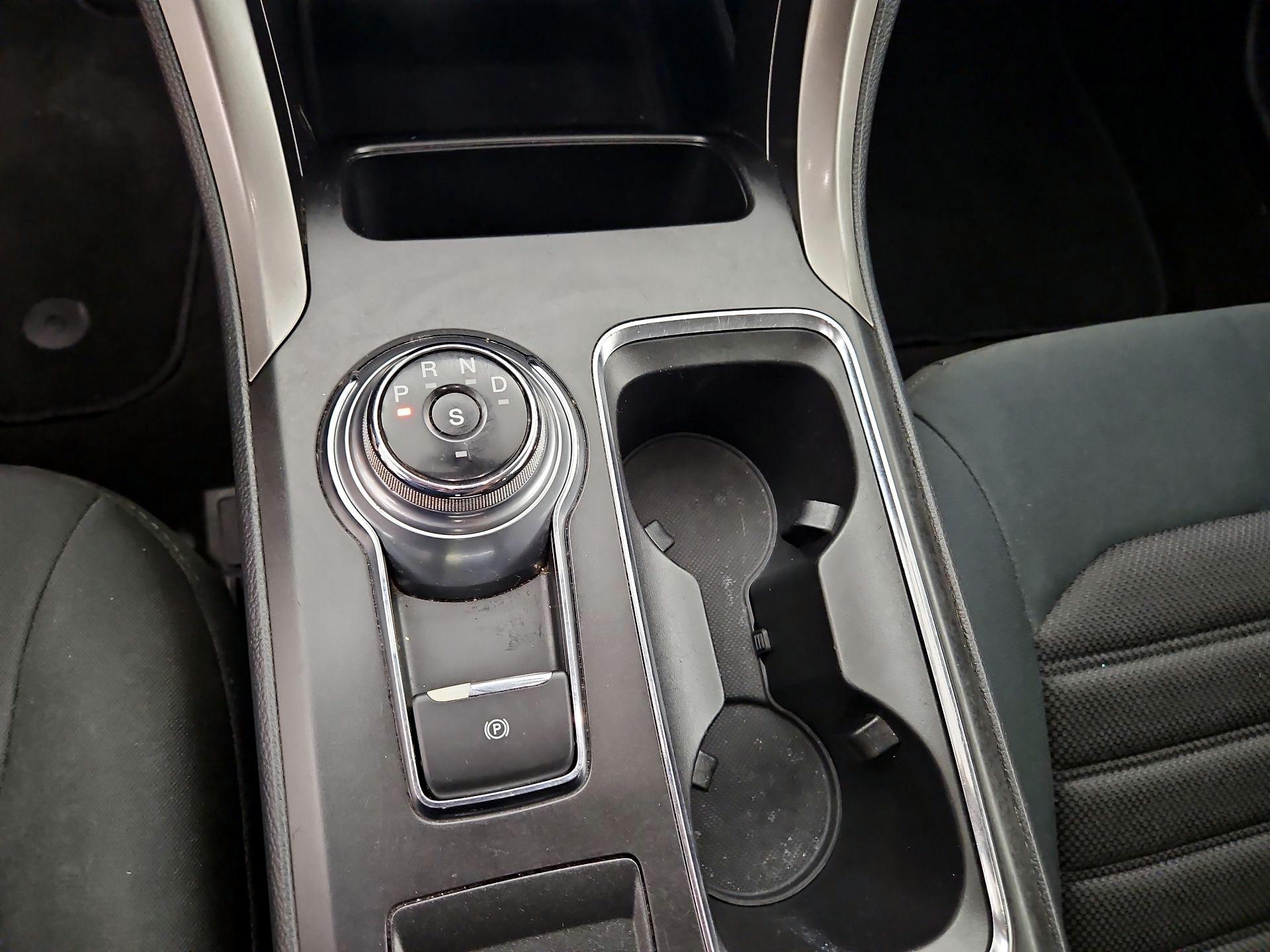 Thumbnail: 2019 Ford Fusion - 17