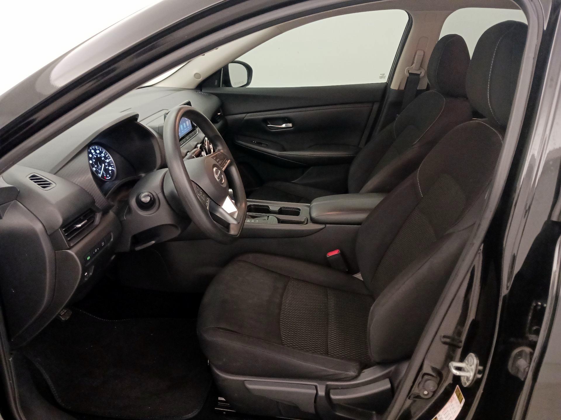 Thumbnail: 2021 Nissan Sentra - 11