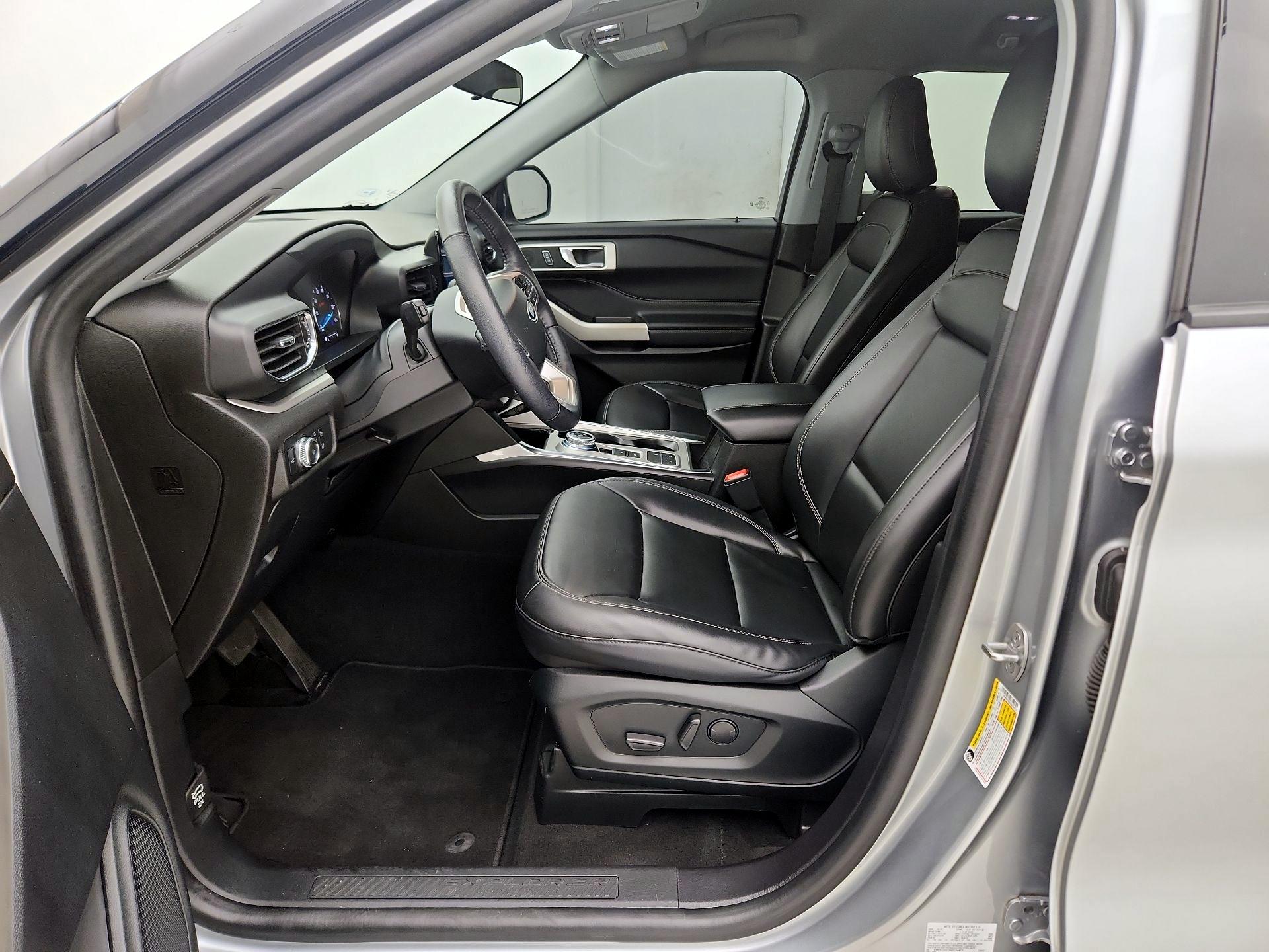 Thumbnail: 2022 Ford Explorer - 11