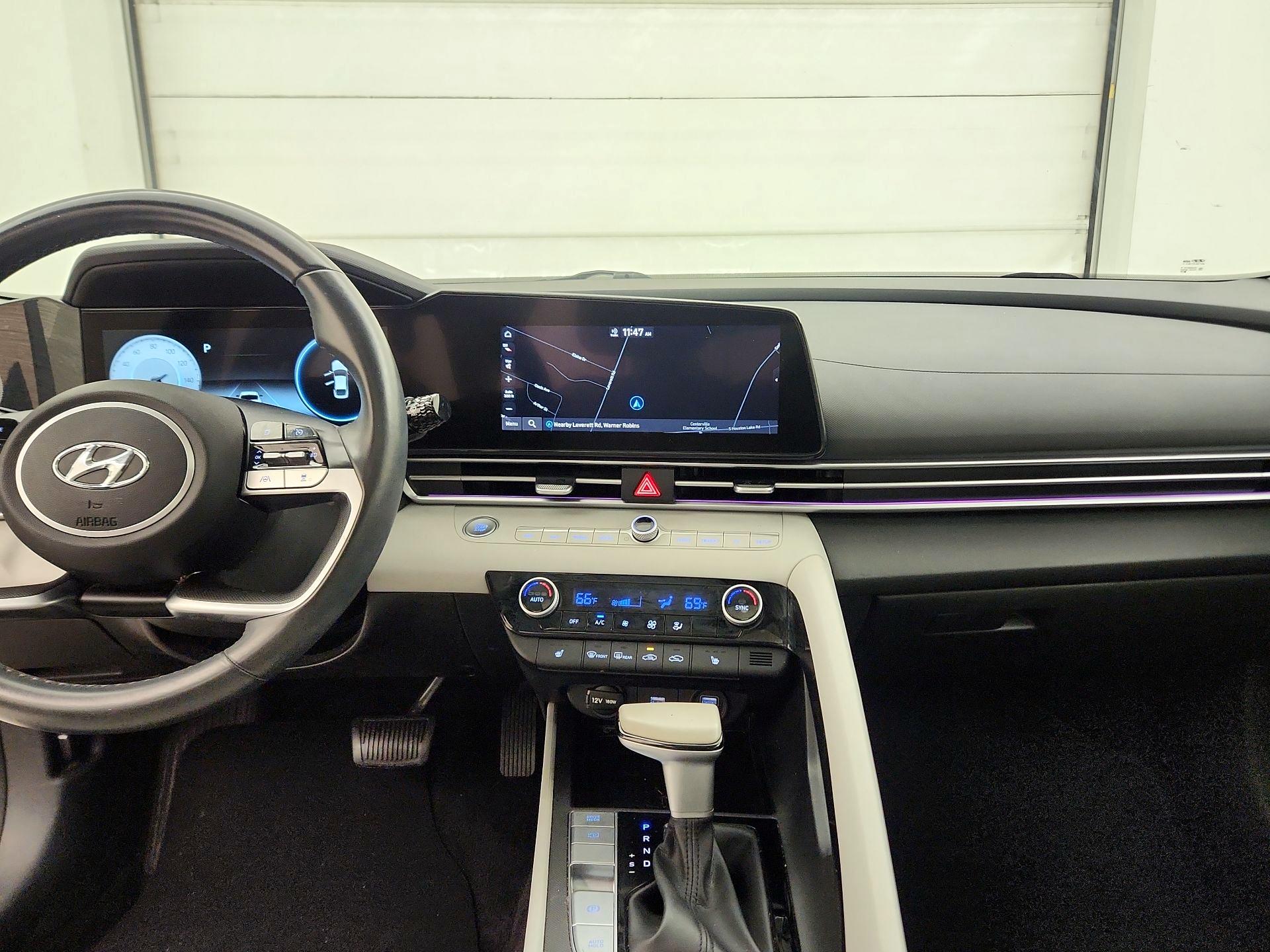 Thumbnail: 2023 Hyundai Elantra - 9