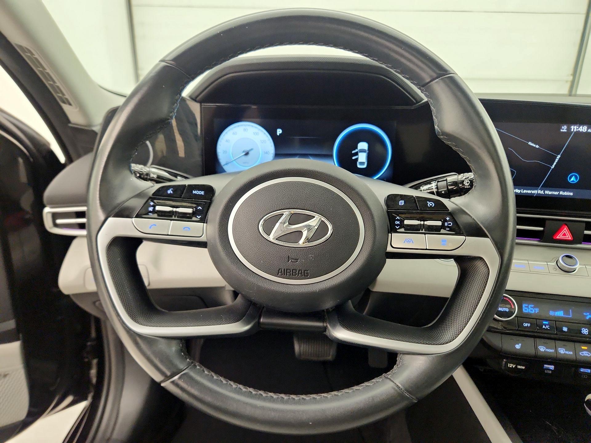 Thumbnail: 2023 Hyundai Elantra - 10