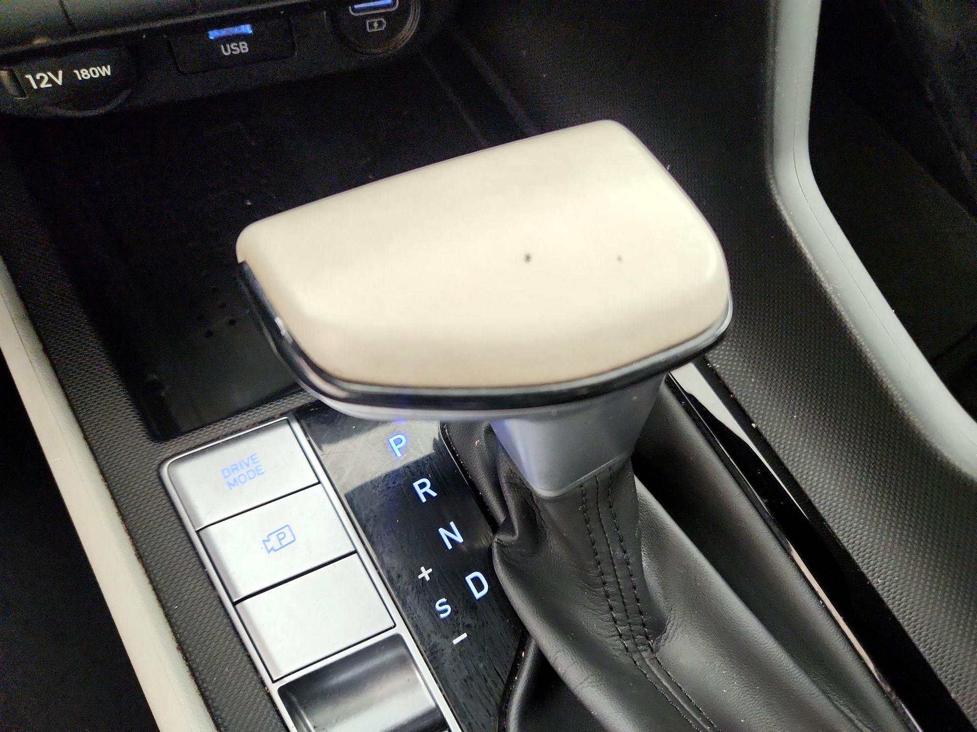 Thumbnail: 2023 Hyundai Elantra - 18