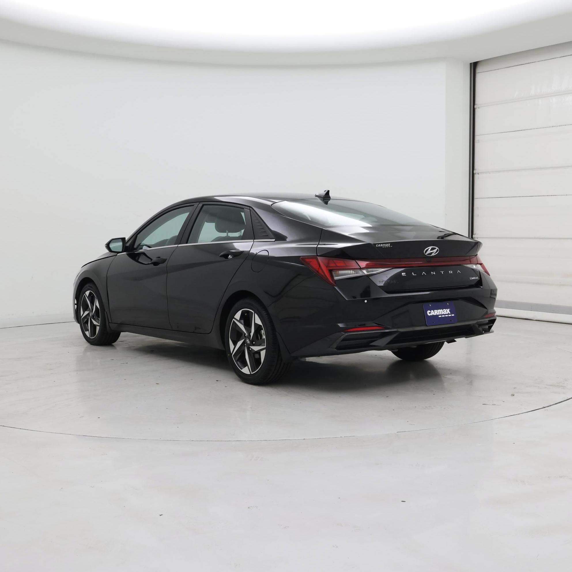 Thumbnail: 2023 Hyundai Elantra - 2