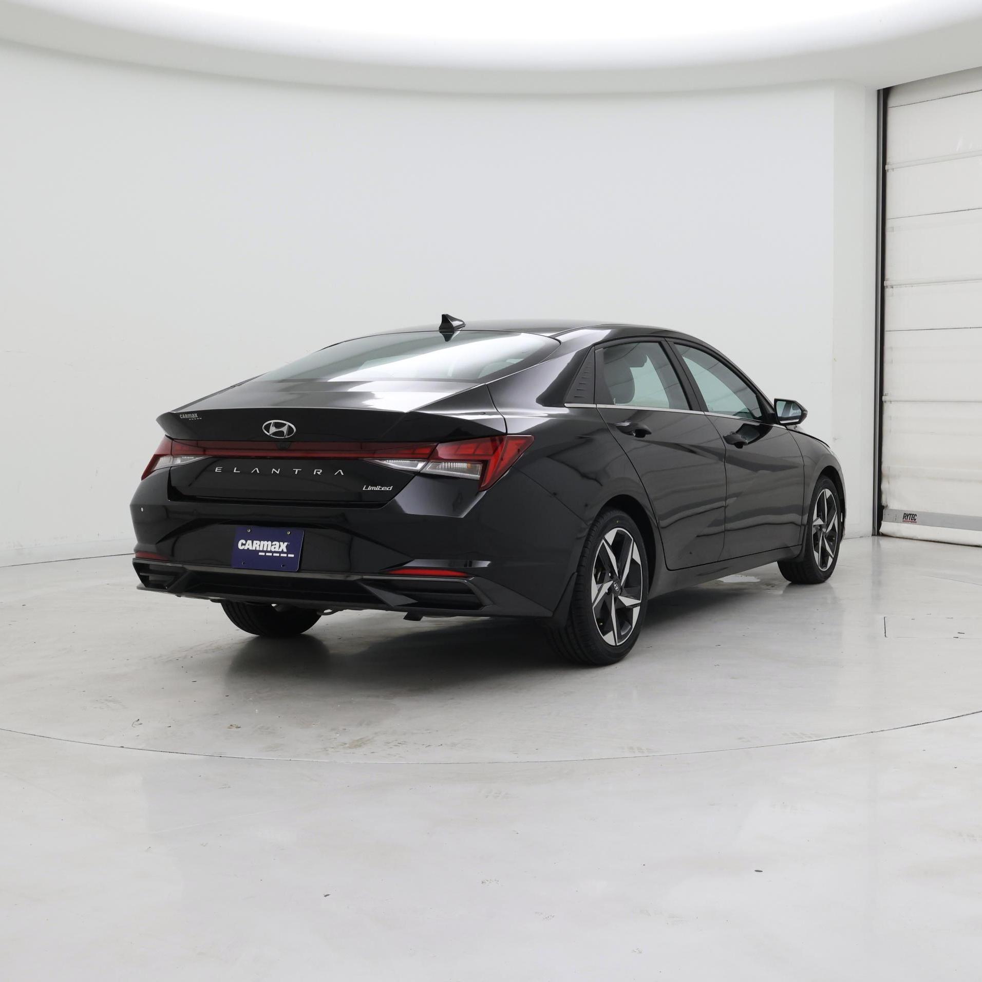 Thumbnail: 2023 Hyundai Elantra - 8