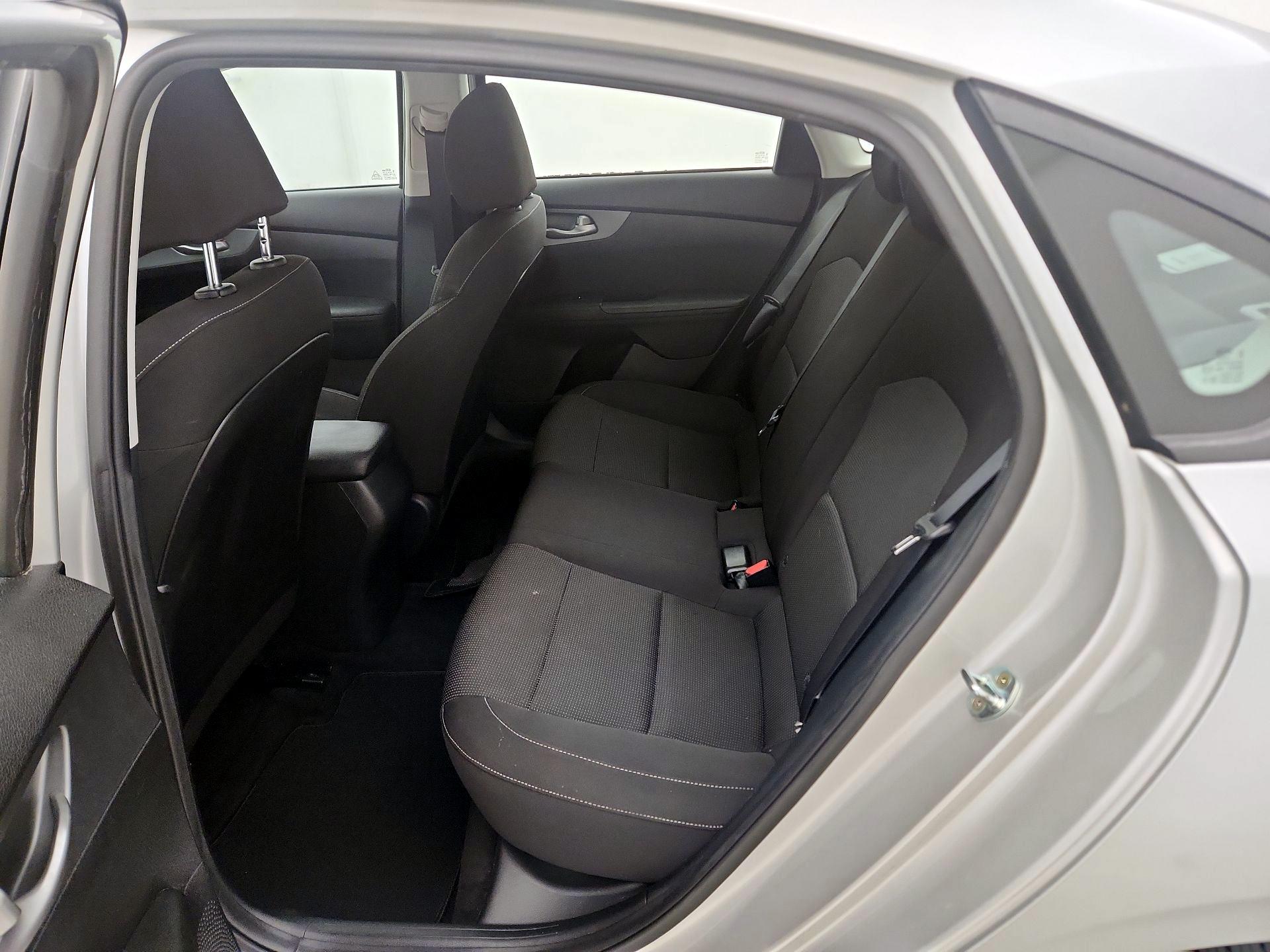 Thumbnail: 2020 Kia Forte - 19