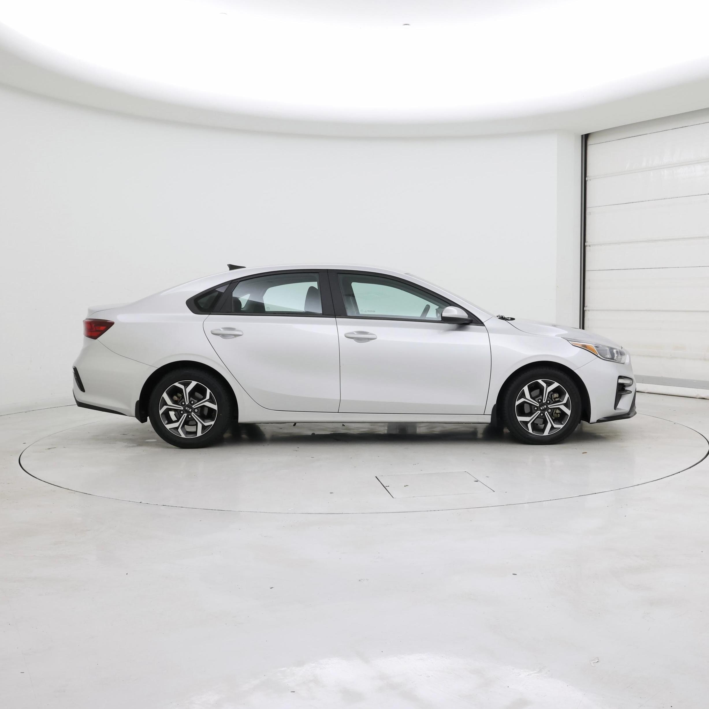 Thumbnail: 2020 Kia Forte - 7