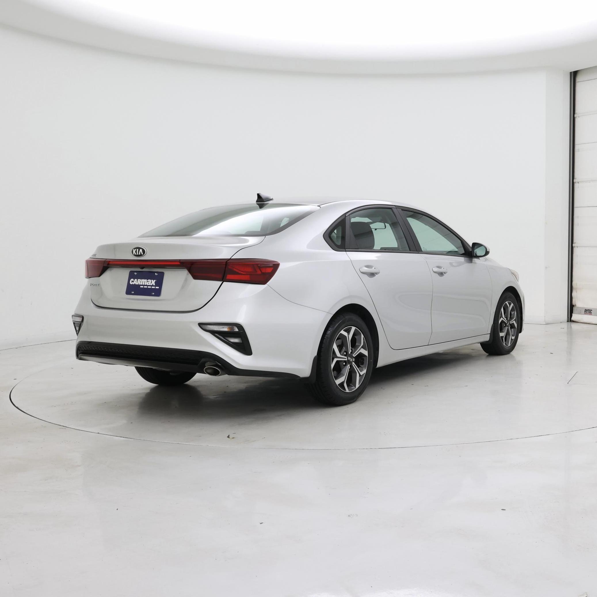 Thumbnail: 2020 Kia Forte - 8