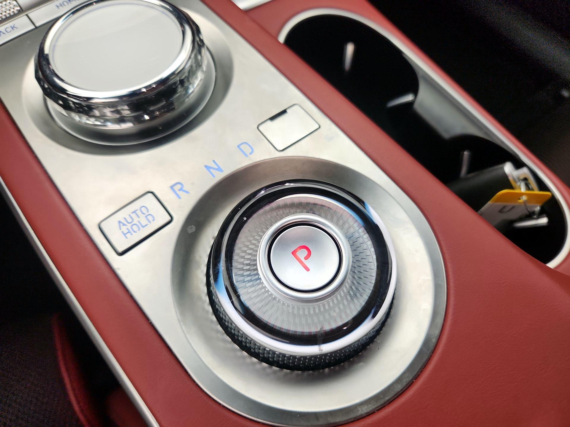 Thumbnail: 2023 Genesis GV70 - 18