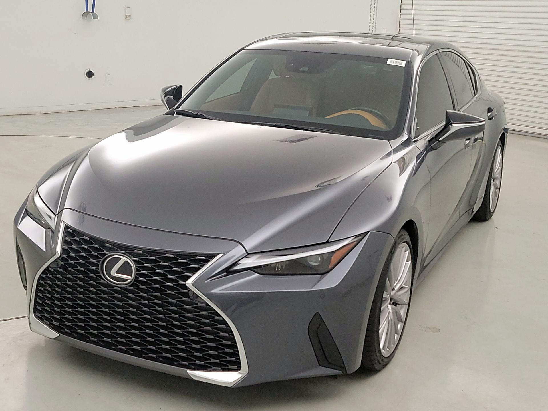 Thumbnail: 2023 Lexus IS - 3