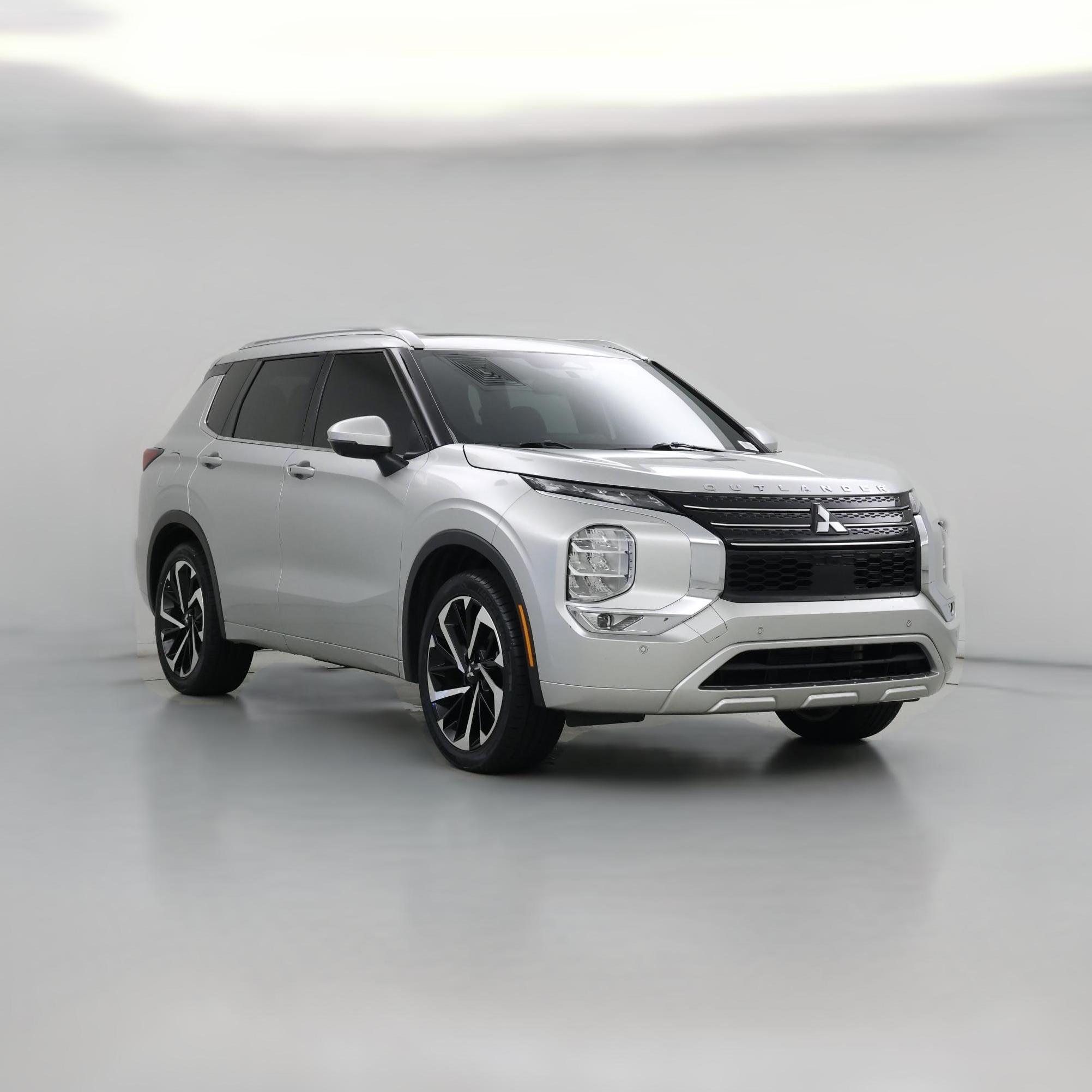 Thumbnail: 2022 Mitsubishi Outlander - 1