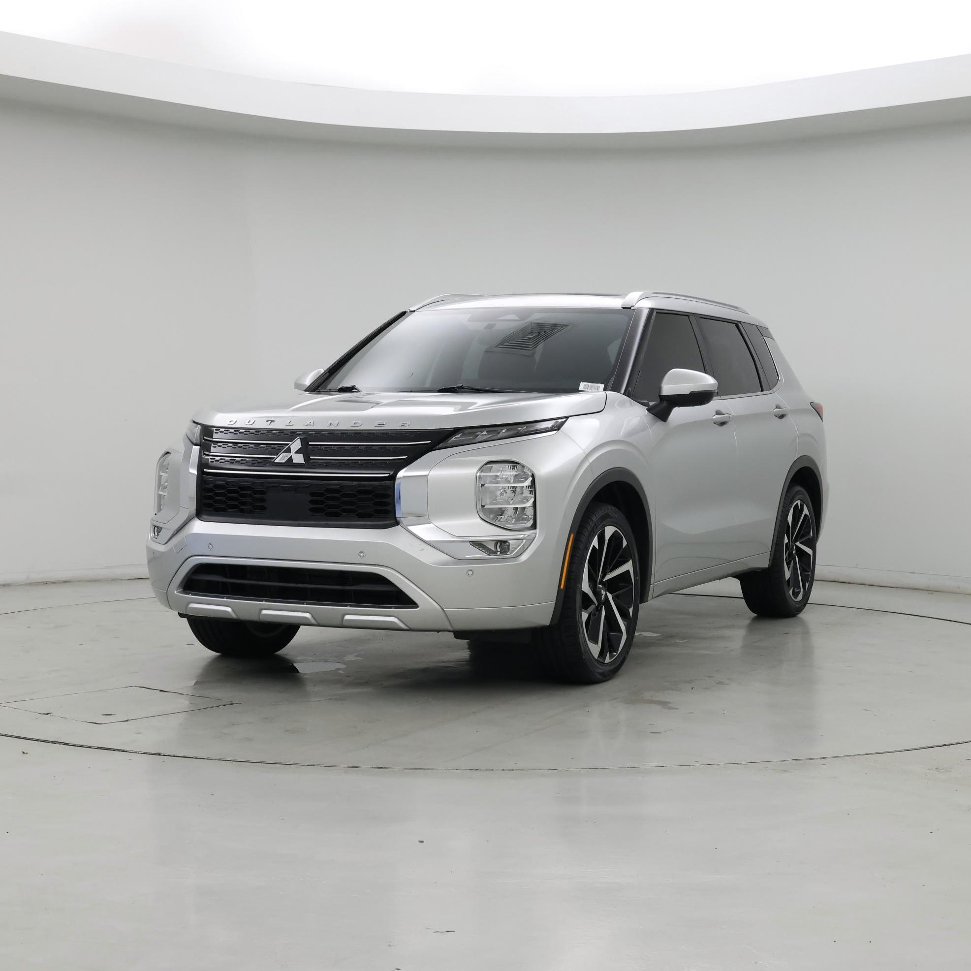 Thumbnail: 2022 Mitsubishi Outlander - 4