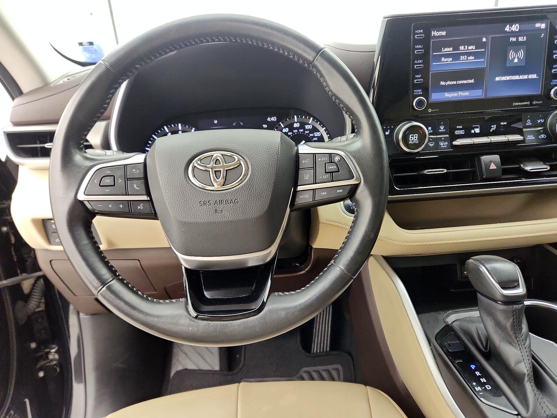 Thumbnail: 2020 Toyota Highlander - 10
