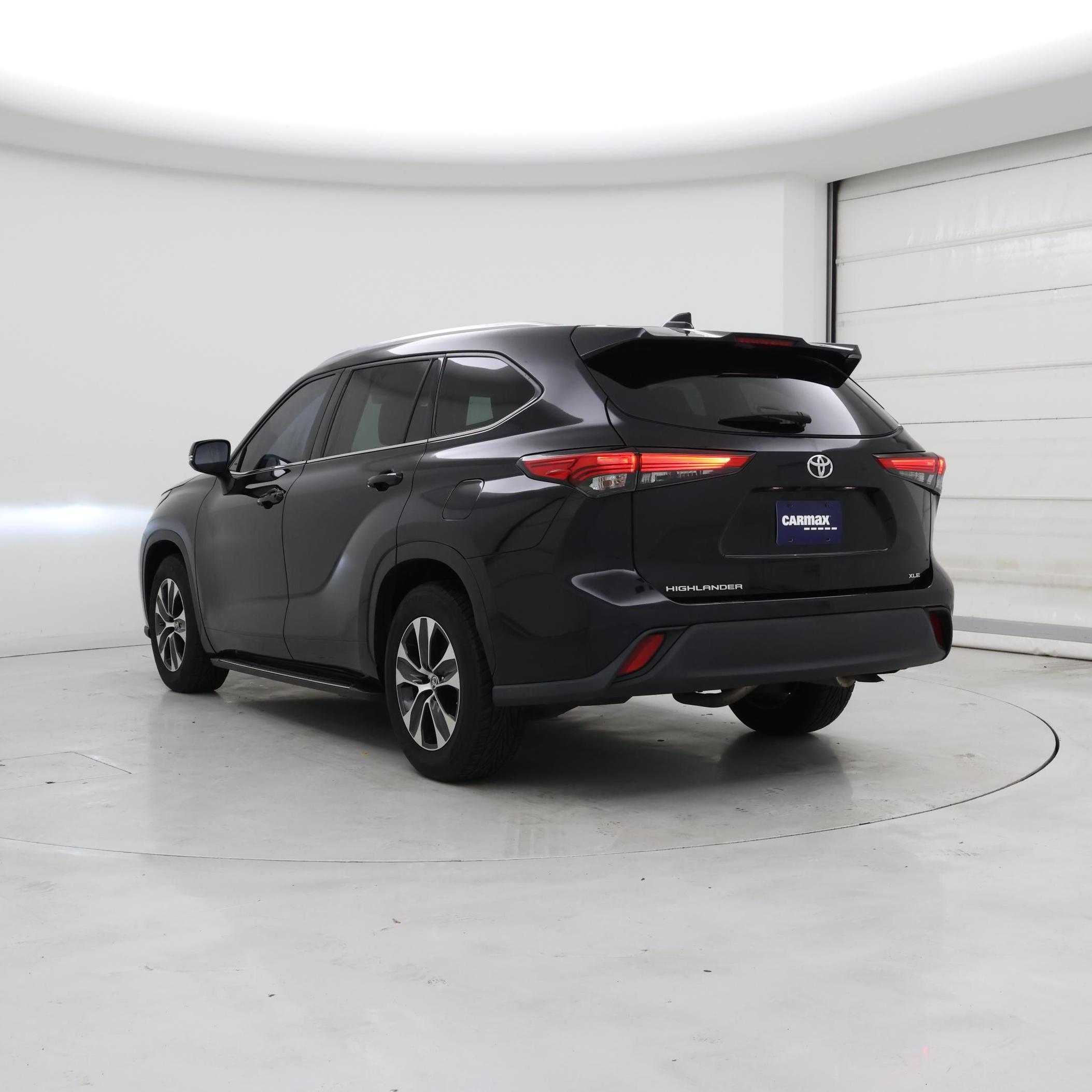 Thumbnail: 2020 Toyota Highlander - 2
