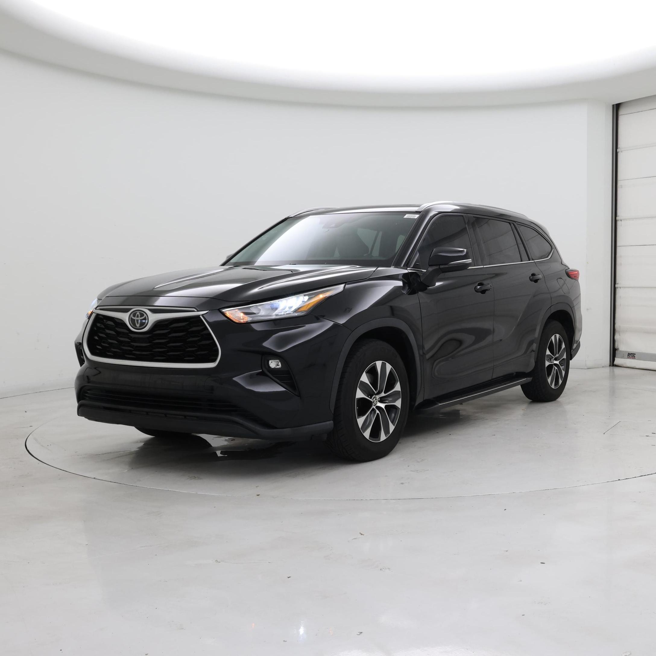 Thumbnail: 2020 Toyota Highlander - 4