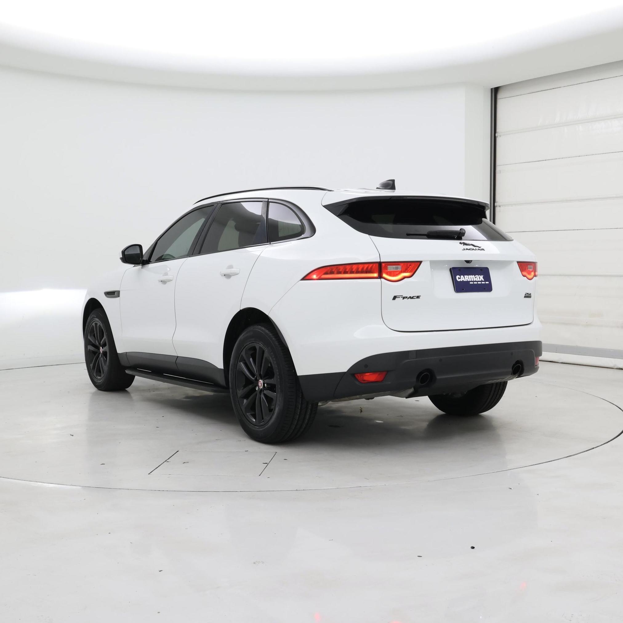 Thumbnail: 2020 Jaguar F-Pace - 2
