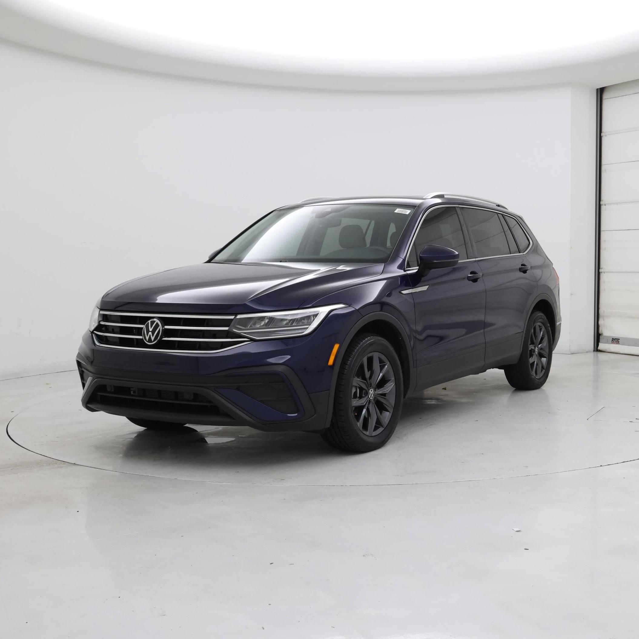Thumbnail: 2022 Volkswagen Tiguan - 4