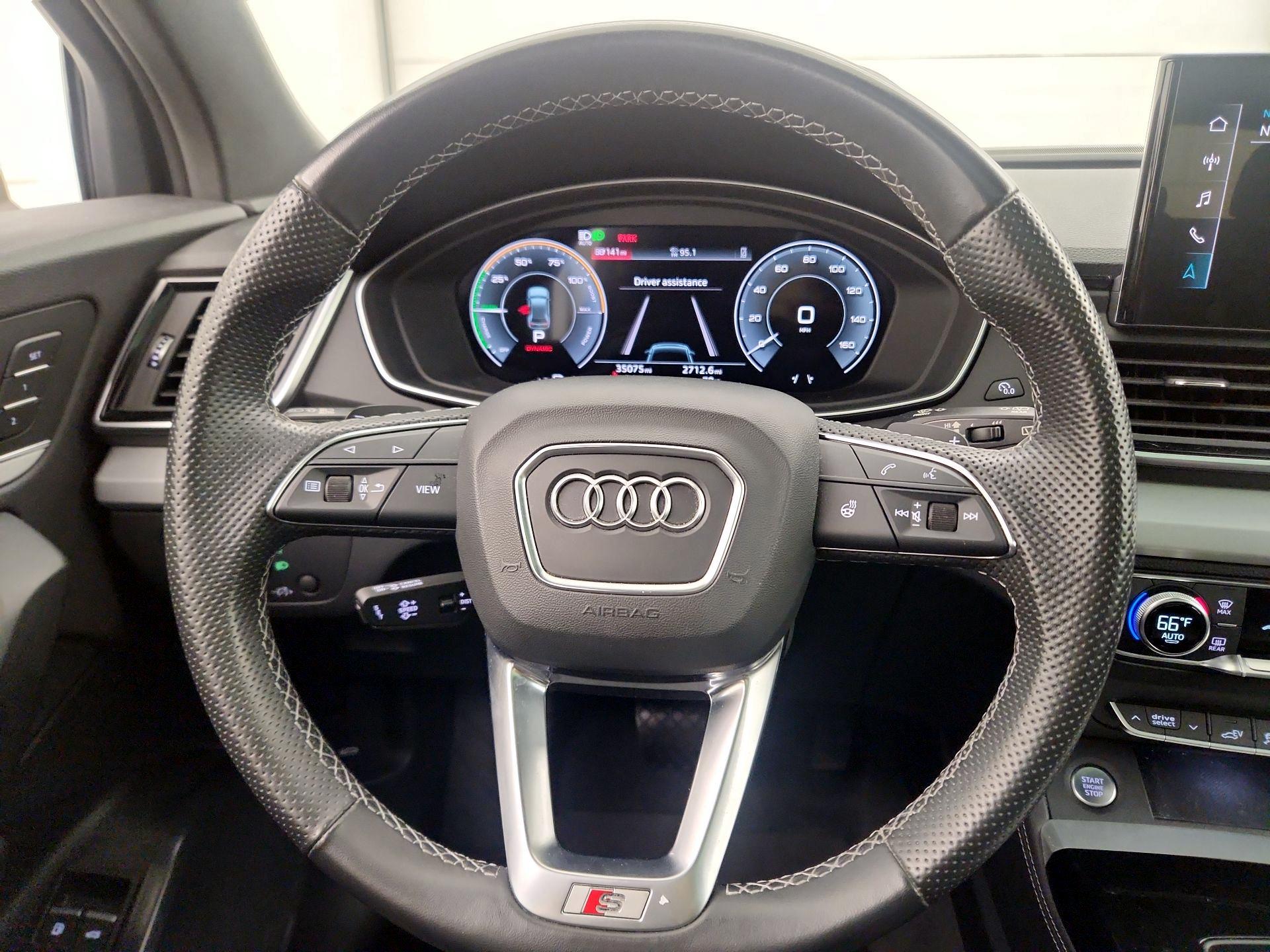Thumbnail: 2022 Audi Q5 - 10