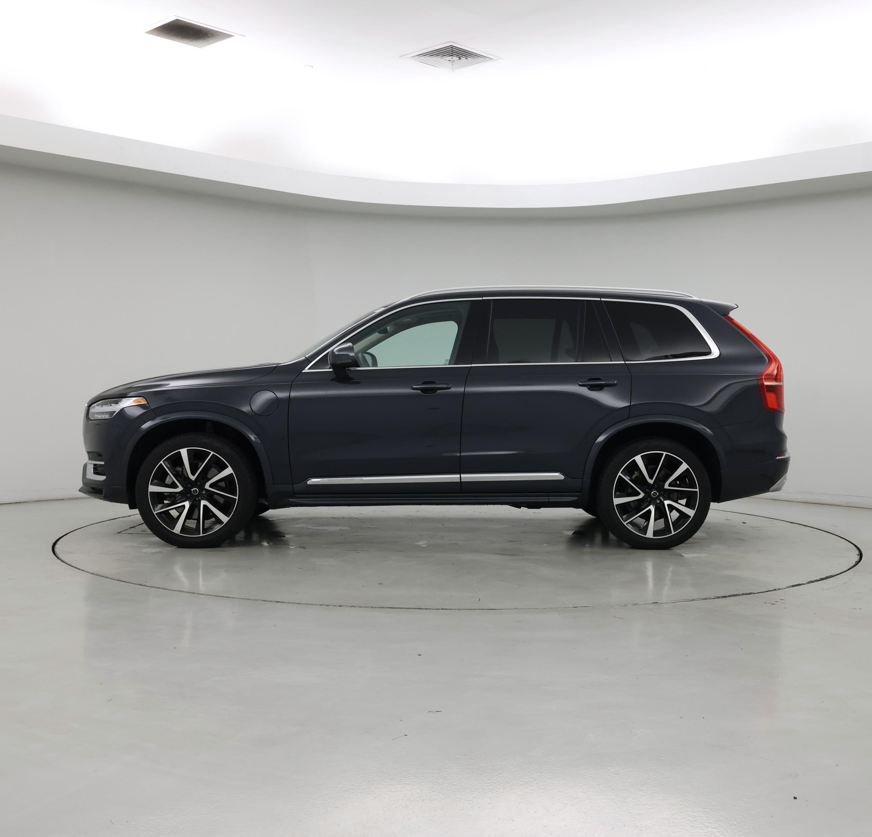 Thumbnail: 2021 Volvo XC90 - 3