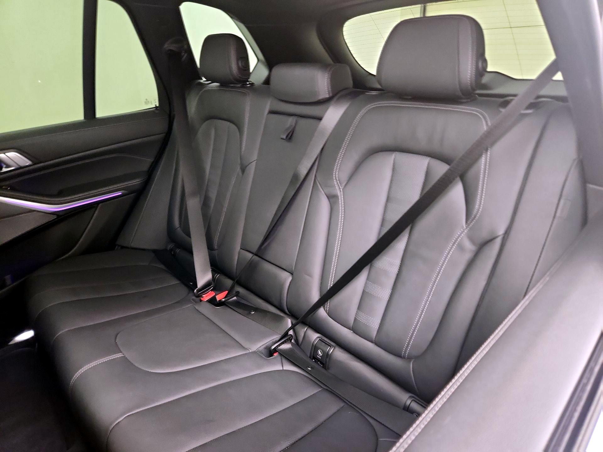 Thumbnail: 2021 BMW X5 - 20