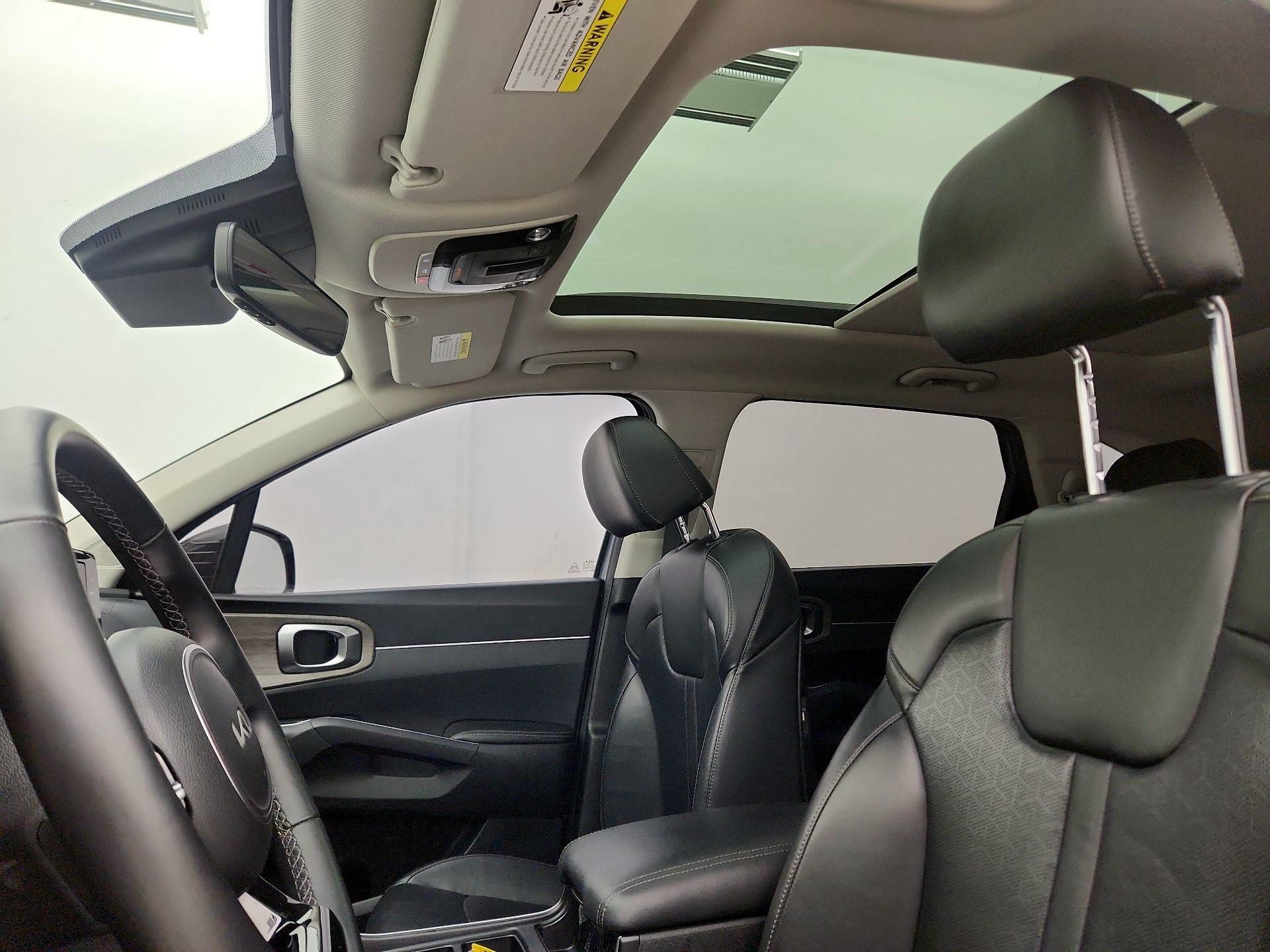 Thumbnail: 2023 Kia Sorento - 20