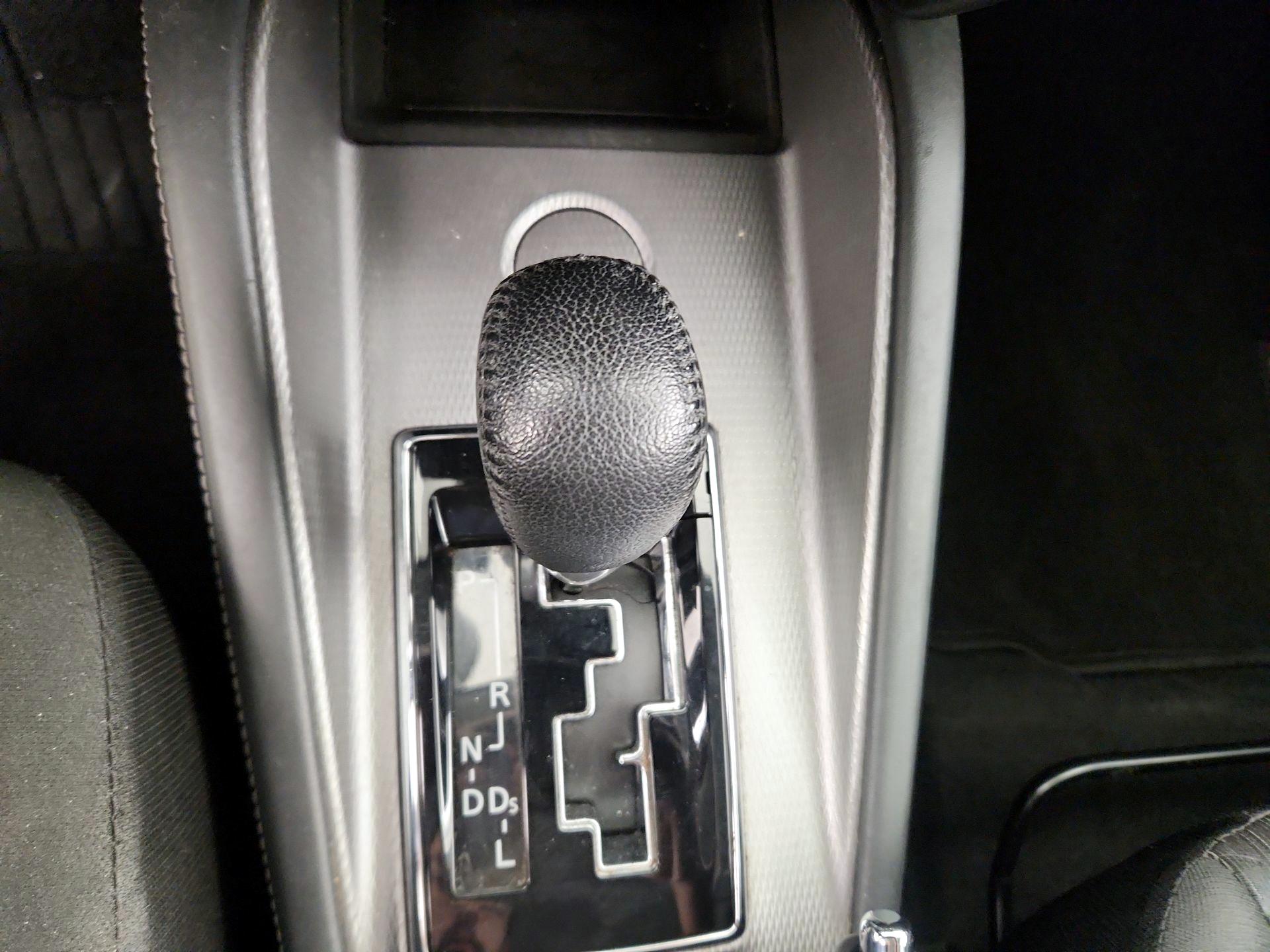 Thumbnail: 2020 Mitsubishi Outlander Sport - 17