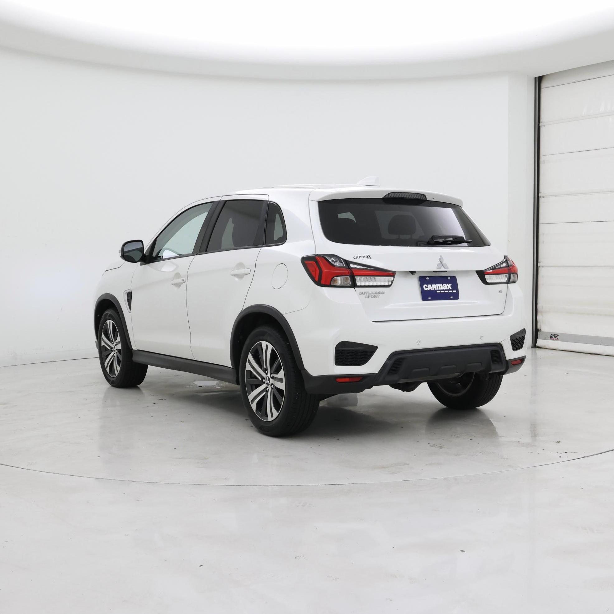 Thumbnail: 2020 Mitsubishi Outlander Sport - 2