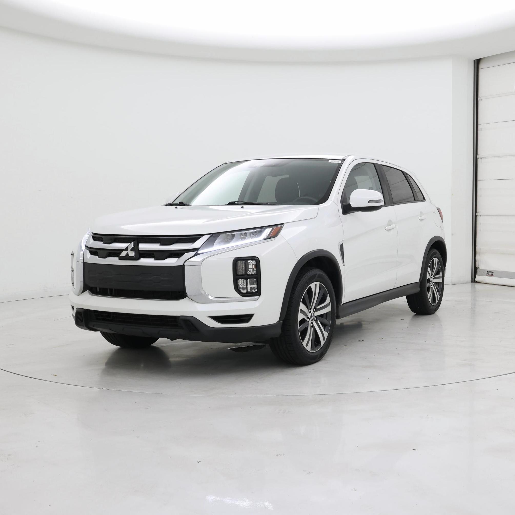 Thumbnail: 2020 Mitsubishi Outlander Sport - 4