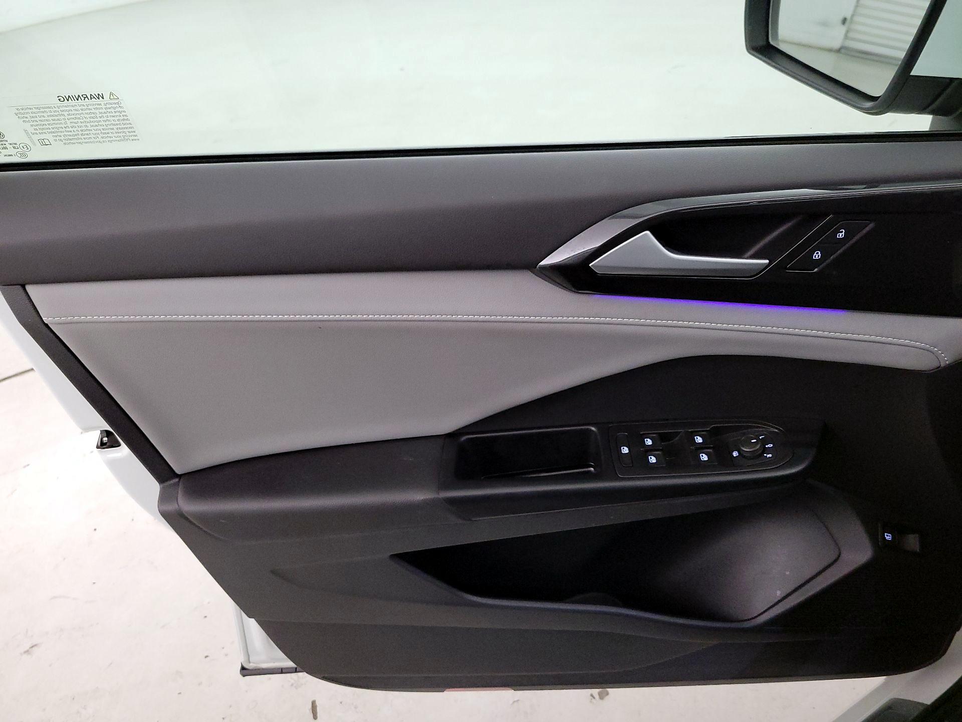Thumbnail: 2022 Volkswagen Taos - 12