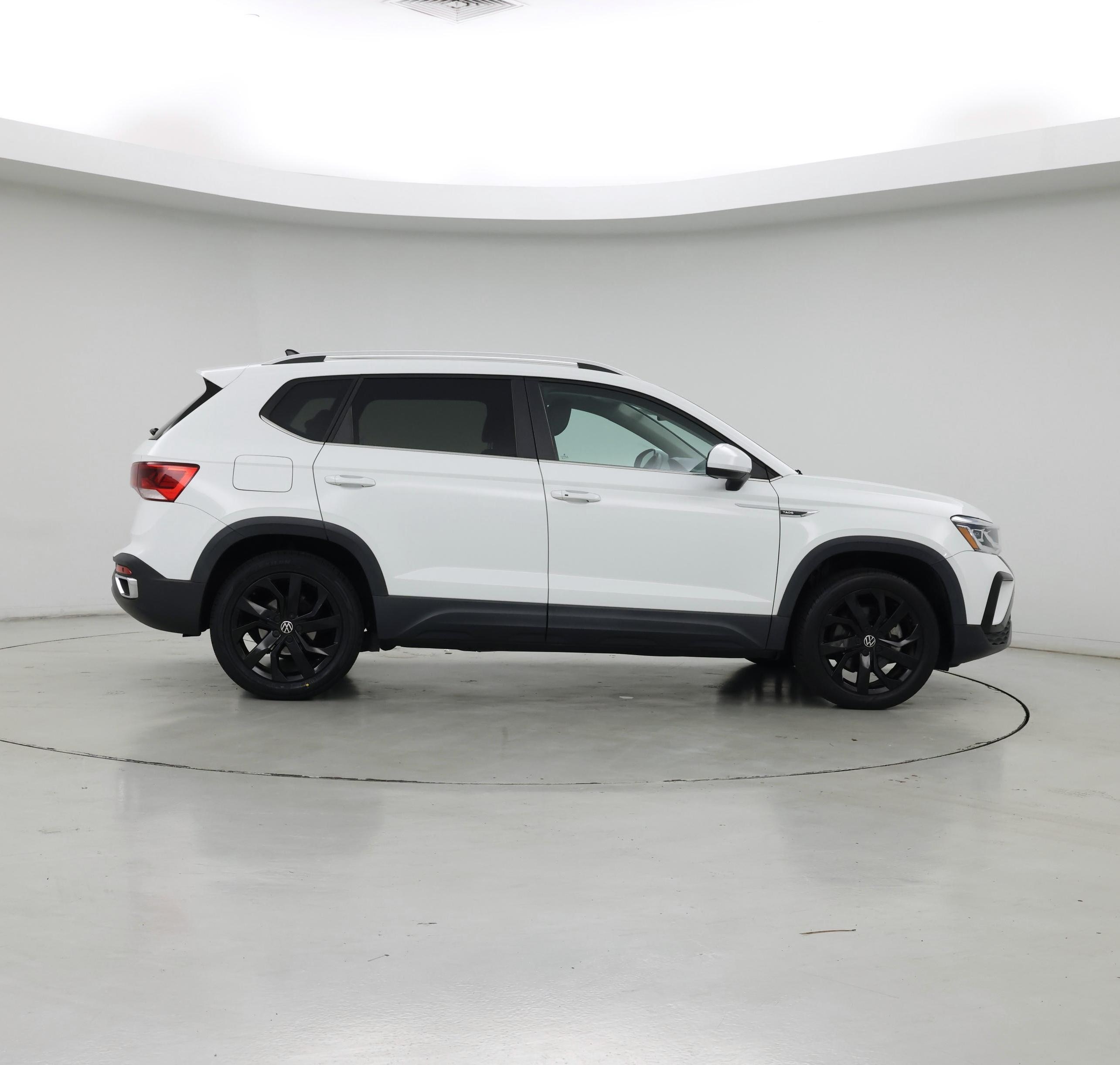 Thumbnail: 2022 Volkswagen Taos - 7