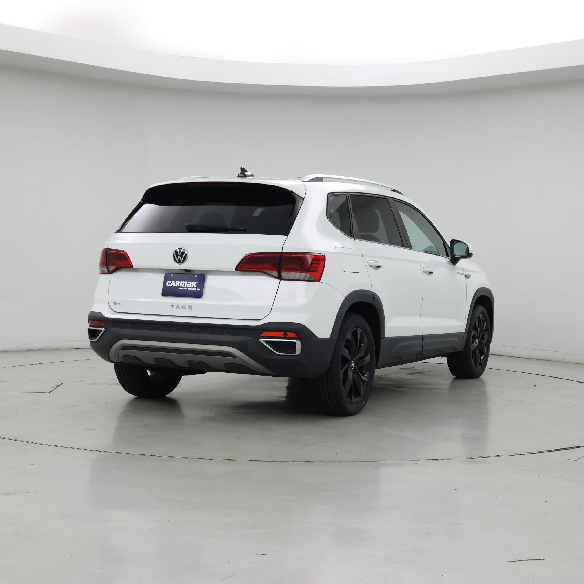 Thumbnail: 2022 Volkswagen Taos - 8