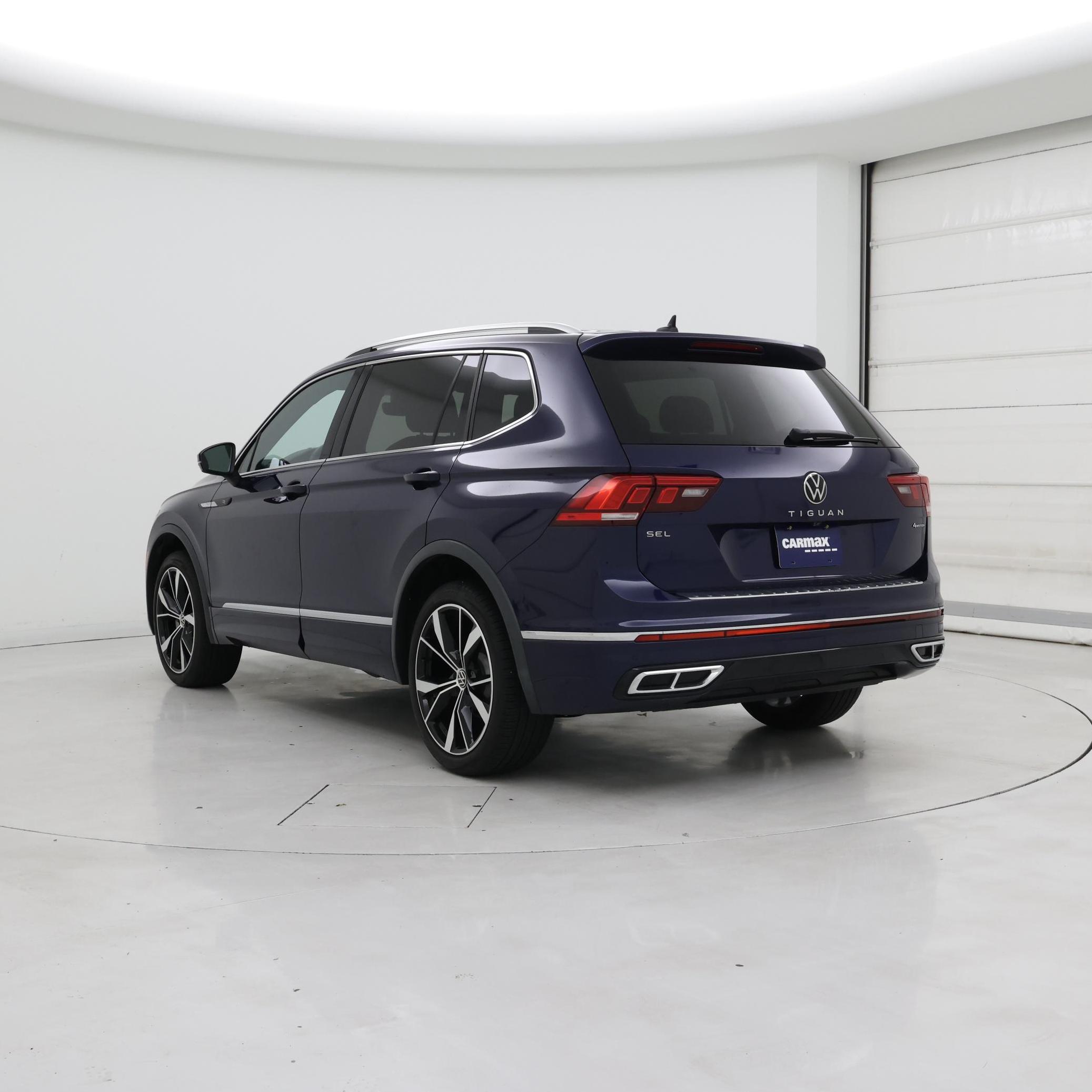 Thumbnail: 2022 Volkswagen Tiguan - 2