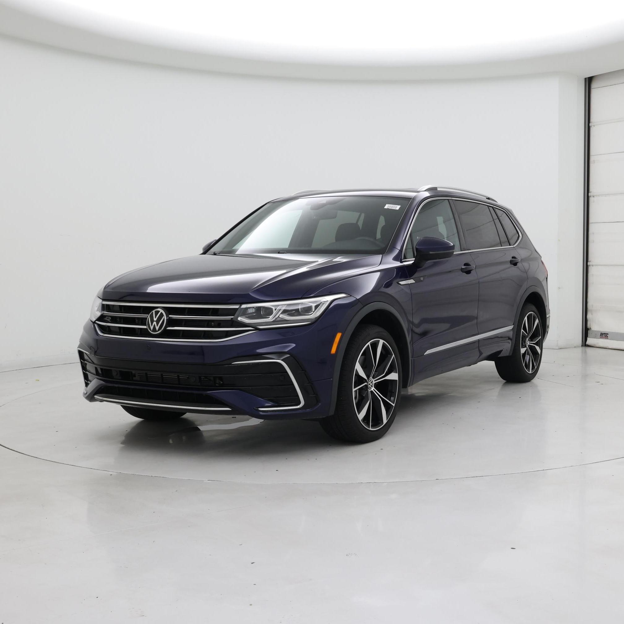 Thumbnail: 2022 Volkswagen Tiguan - 4