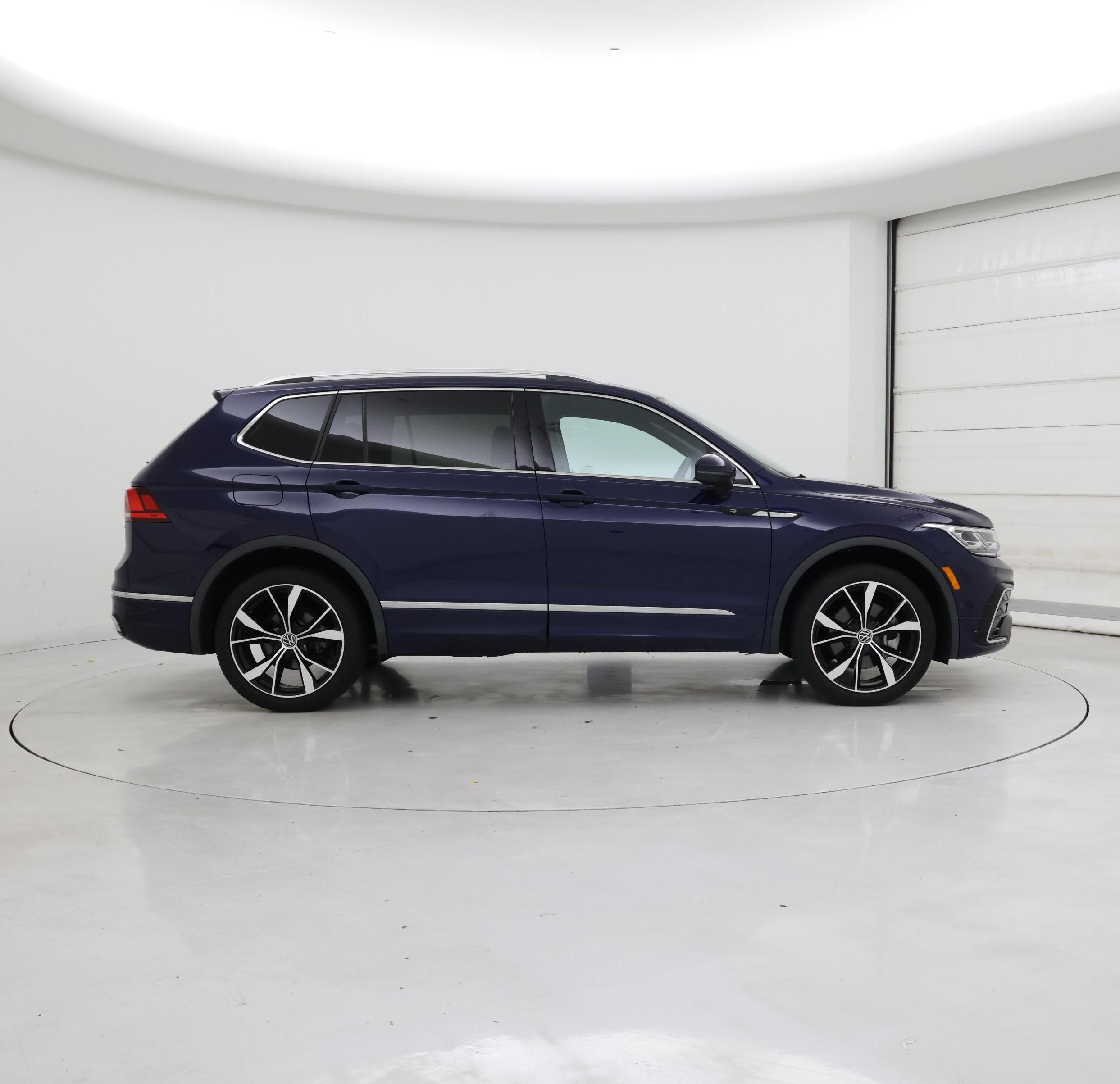 Thumbnail: 2022 Volkswagen Tiguan - 7