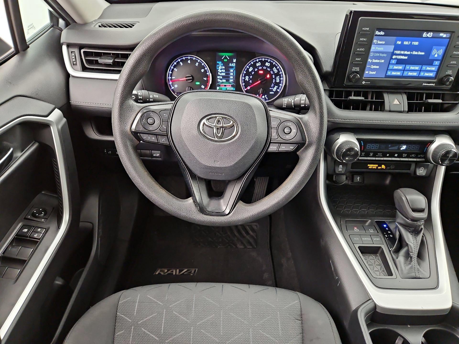 Thumbnail: 2021 Toyota RAV4 - 10
