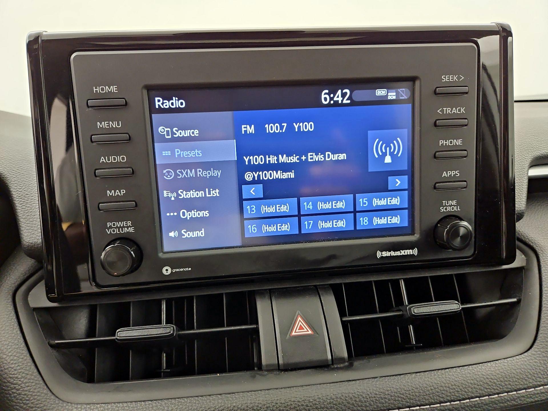 Thumbnail: 2021 Toyota RAV4 - 15
