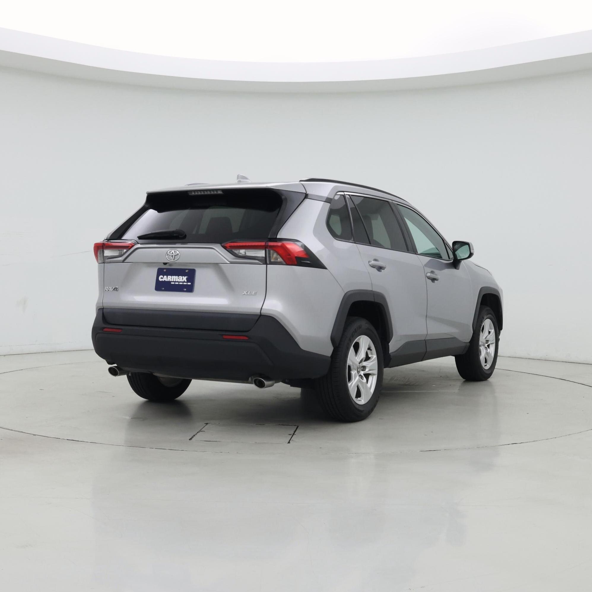 Thumbnail: 2021 Toyota RAV4 - 8