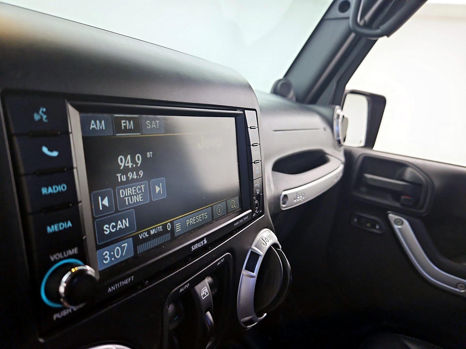 Thumbnail: 2014 Jeep Wrangler - 14