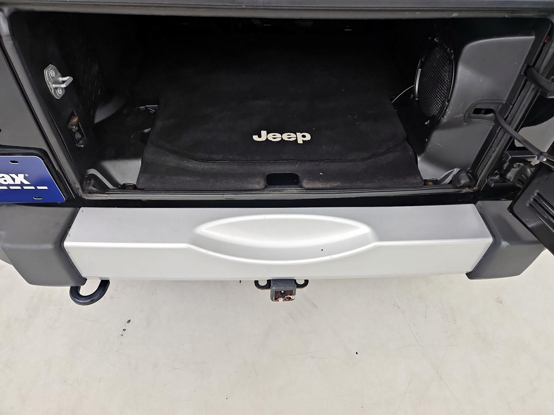 Thumbnail: 2014 Jeep Wrangler - 19