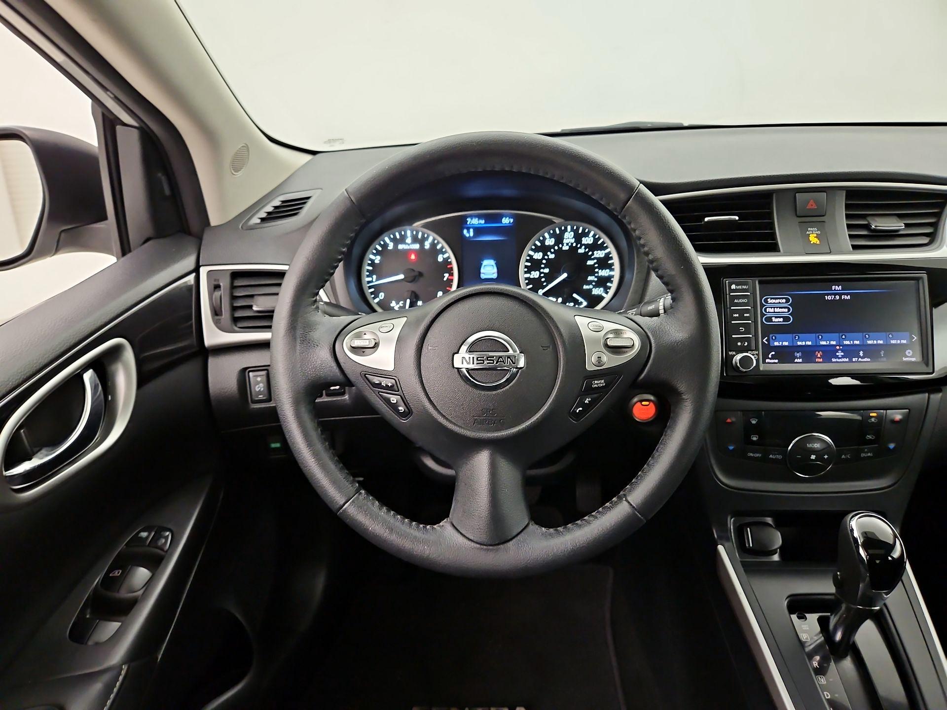 Thumbnail: 2019 Nissan Sentra - 10