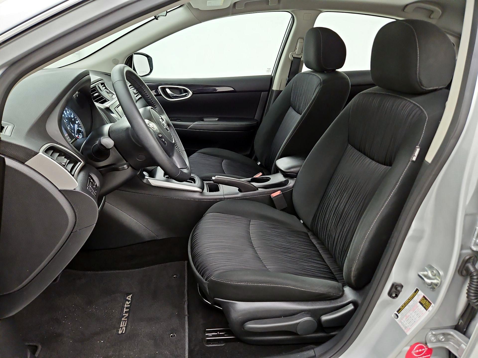 Thumbnail: 2019 Nissan Sentra - 11