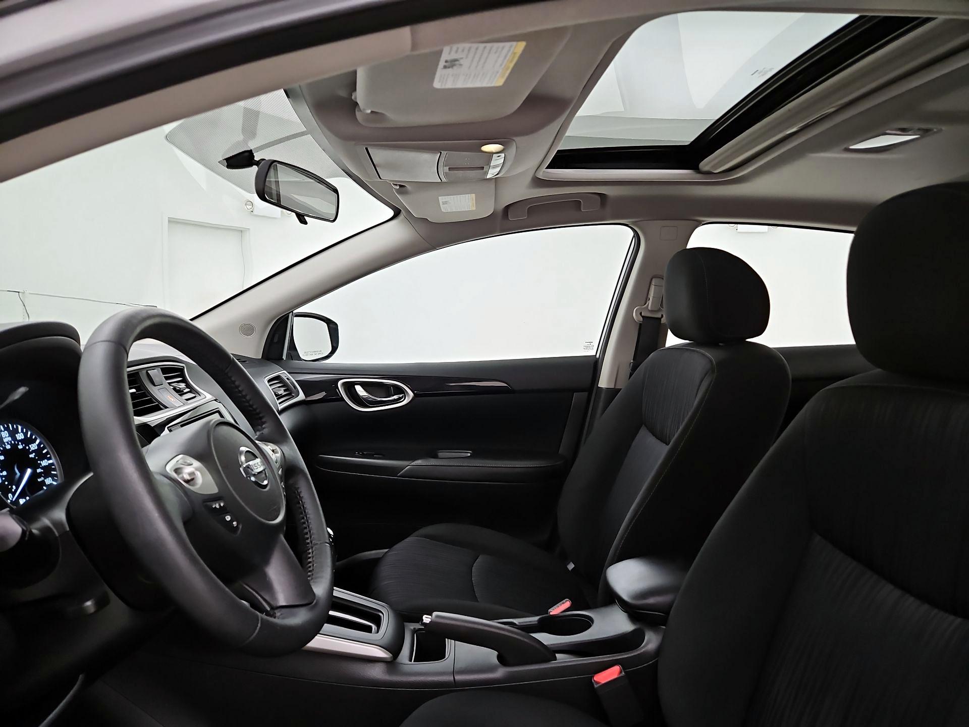 Thumbnail: 2019 Nissan Sentra - 18