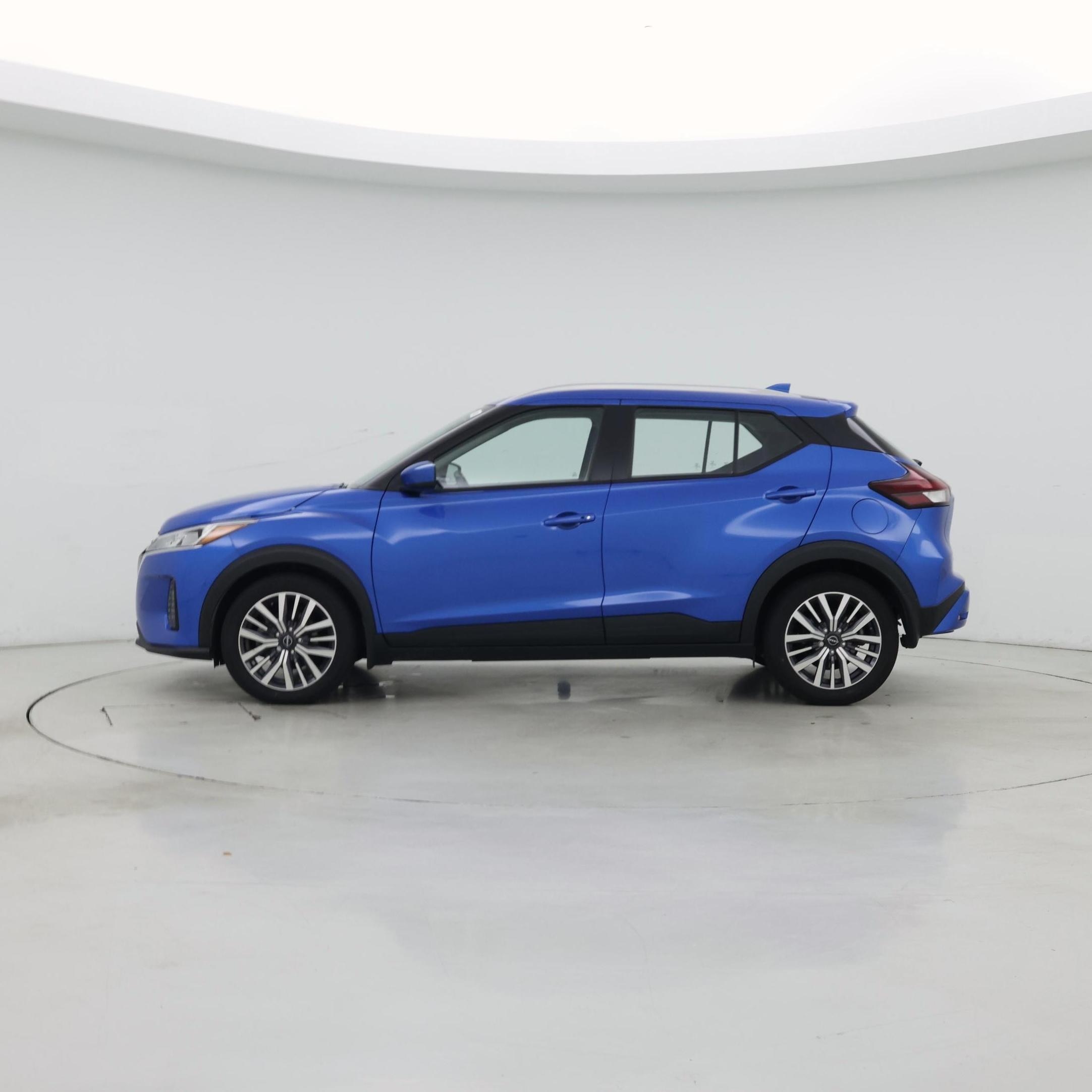 Thumbnail: 2023 Nissan Kicks - 3