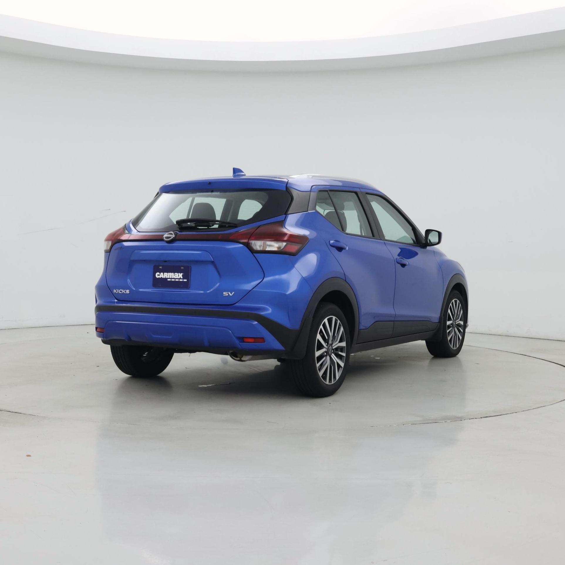 Thumbnail: 2023 Nissan Kicks - 8
