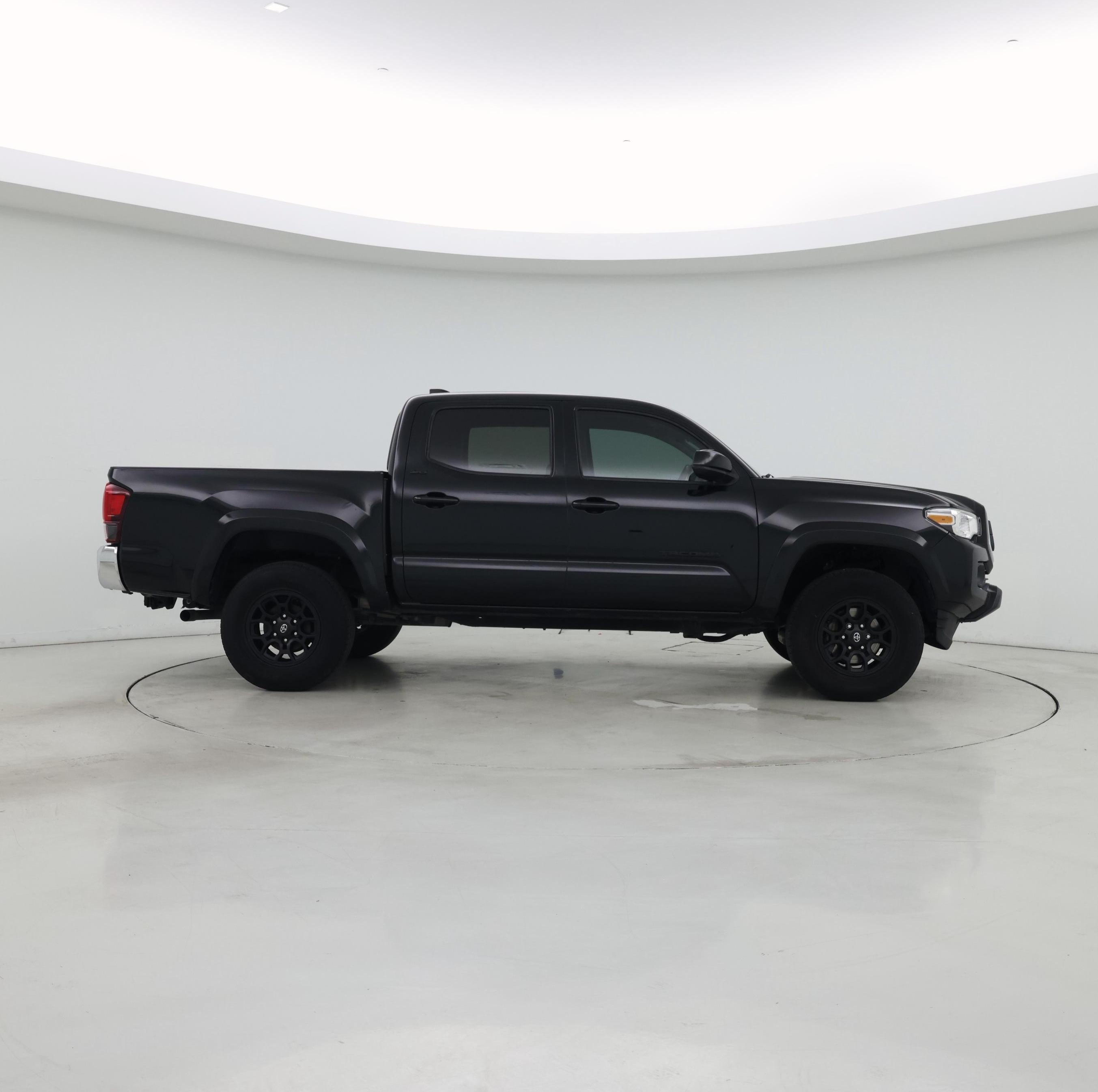 Thumbnail: 2021 Toyota Tacoma - 7