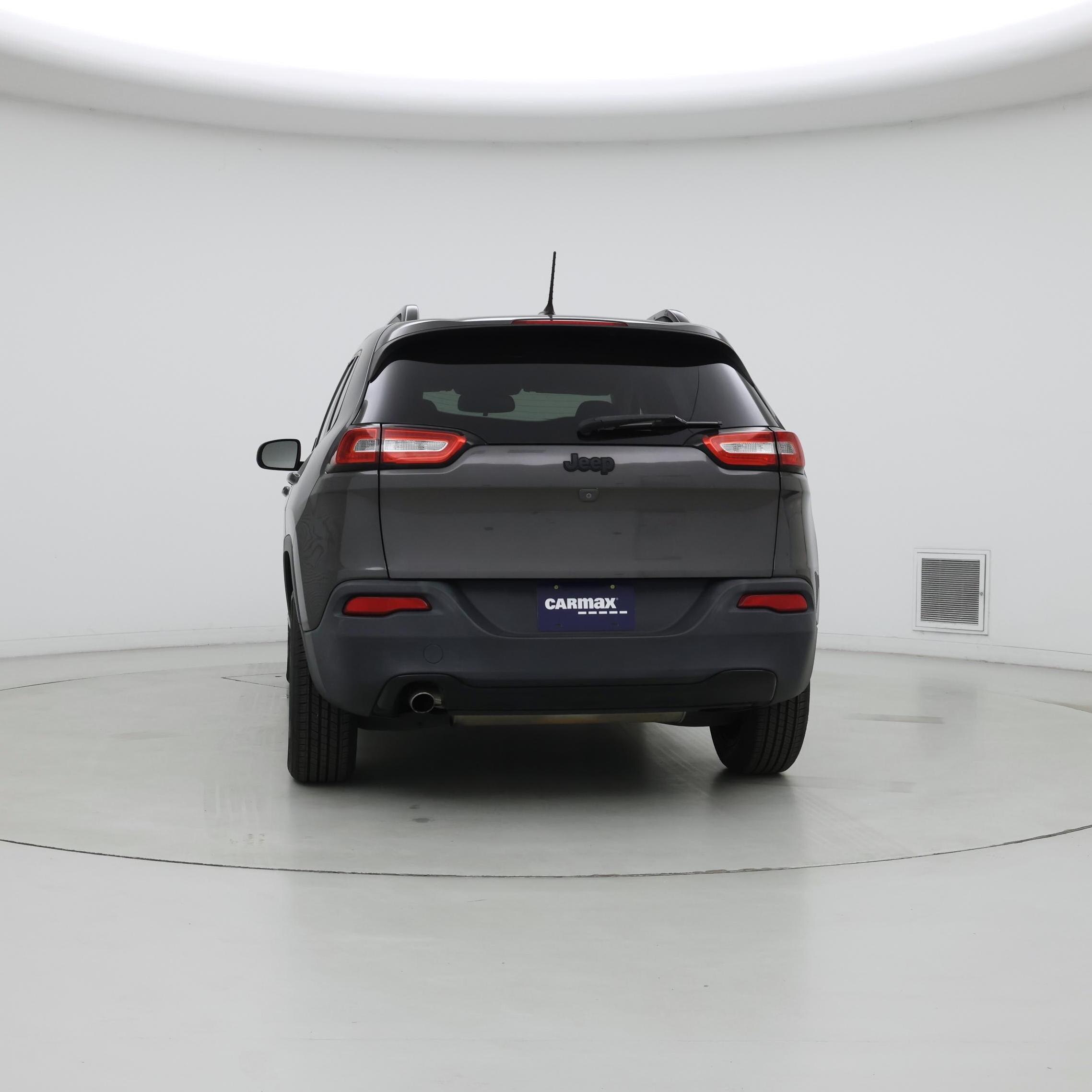 Thumbnail: 2018 Jeep Cherokee - 6