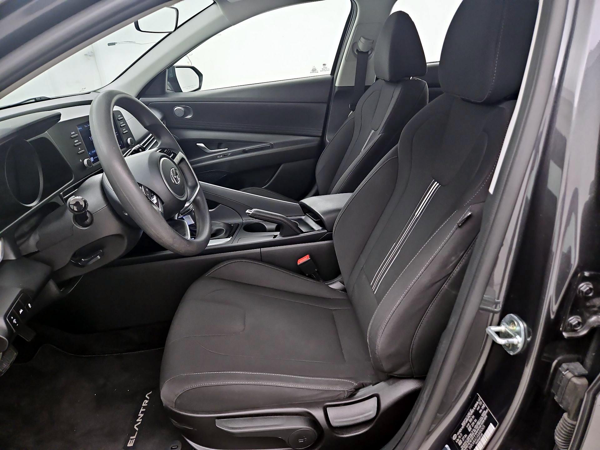Thumbnail: 2021 Hyundai Elantra - 11
