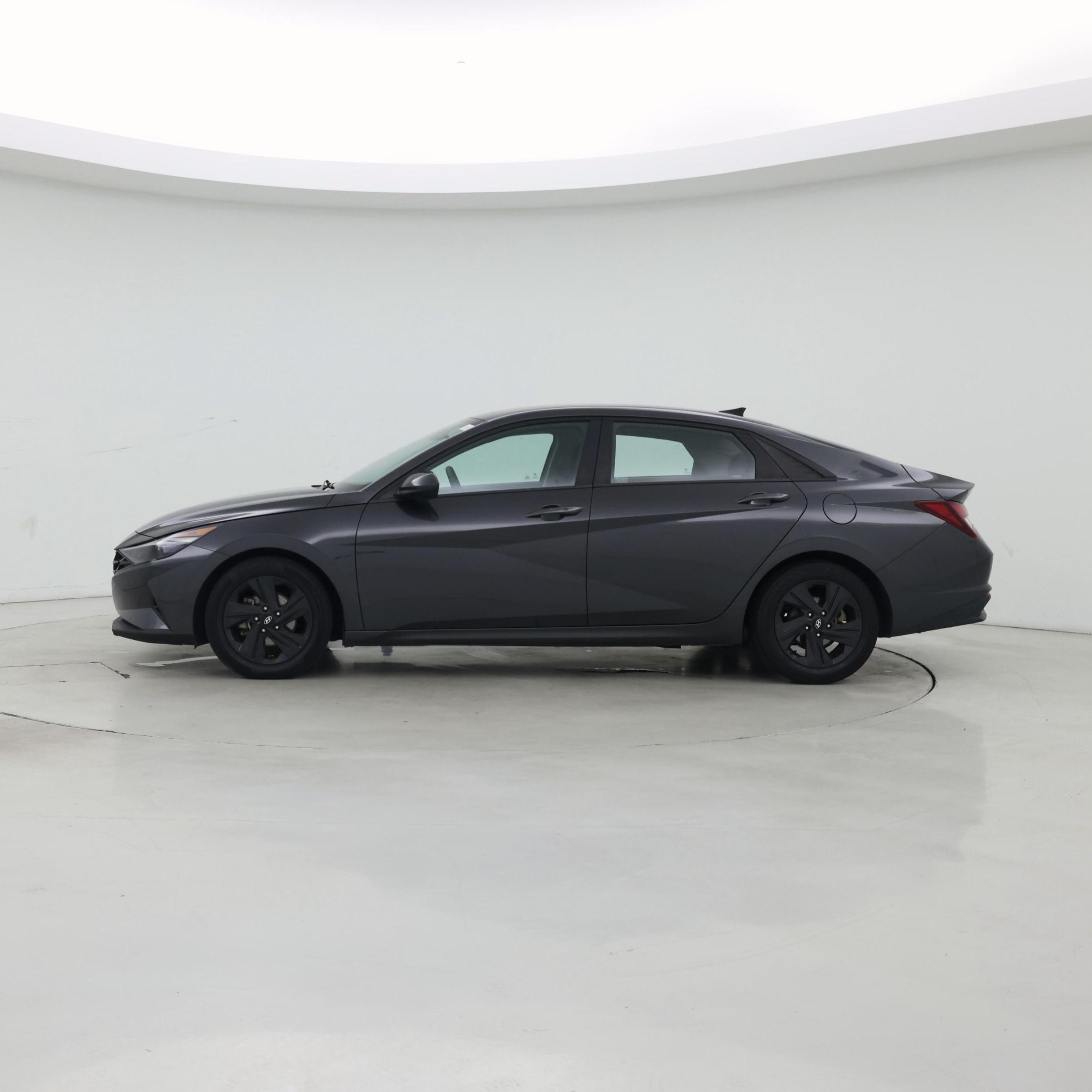 Thumbnail: 2021 Hyundai Elantra - 3