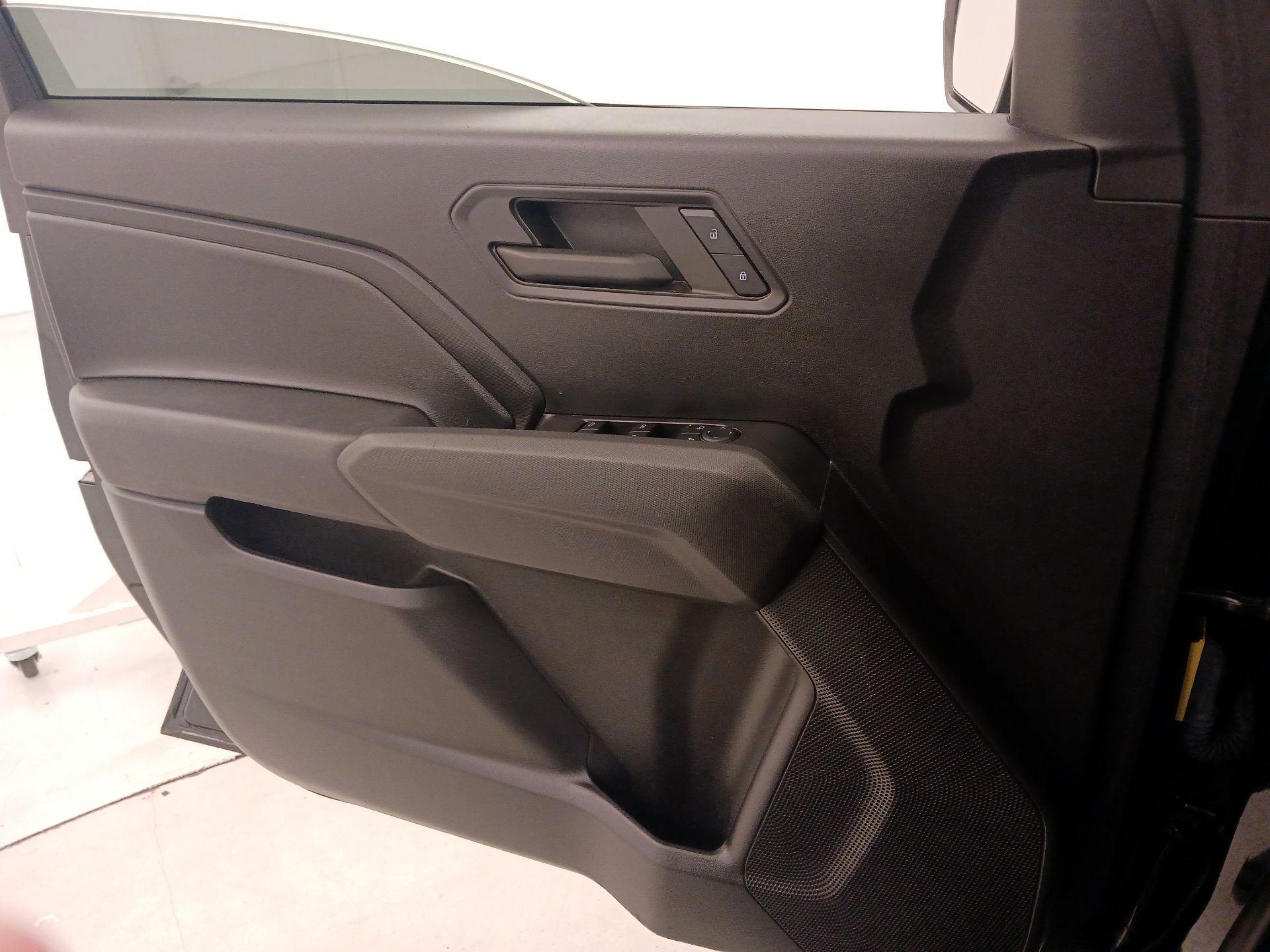 Thumbnail: 2023 Chevrolet Colorado - 12