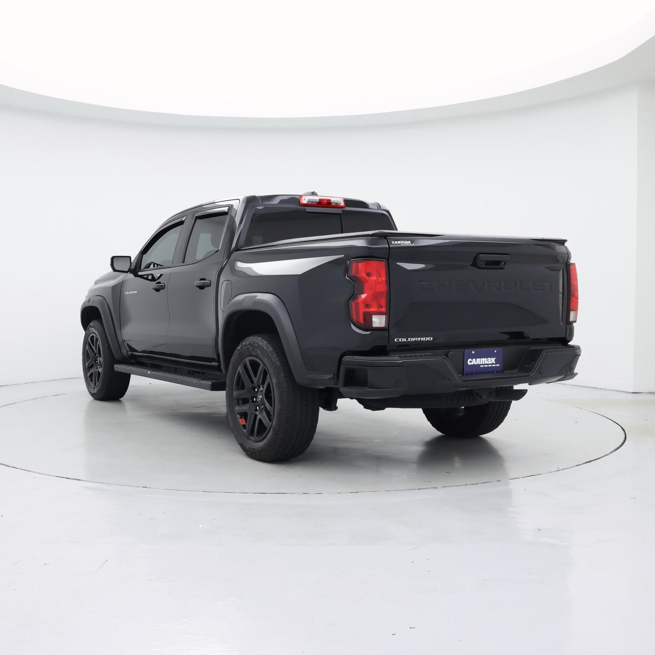 Thumbnail: 2023 Chevrolet Colorado - 2