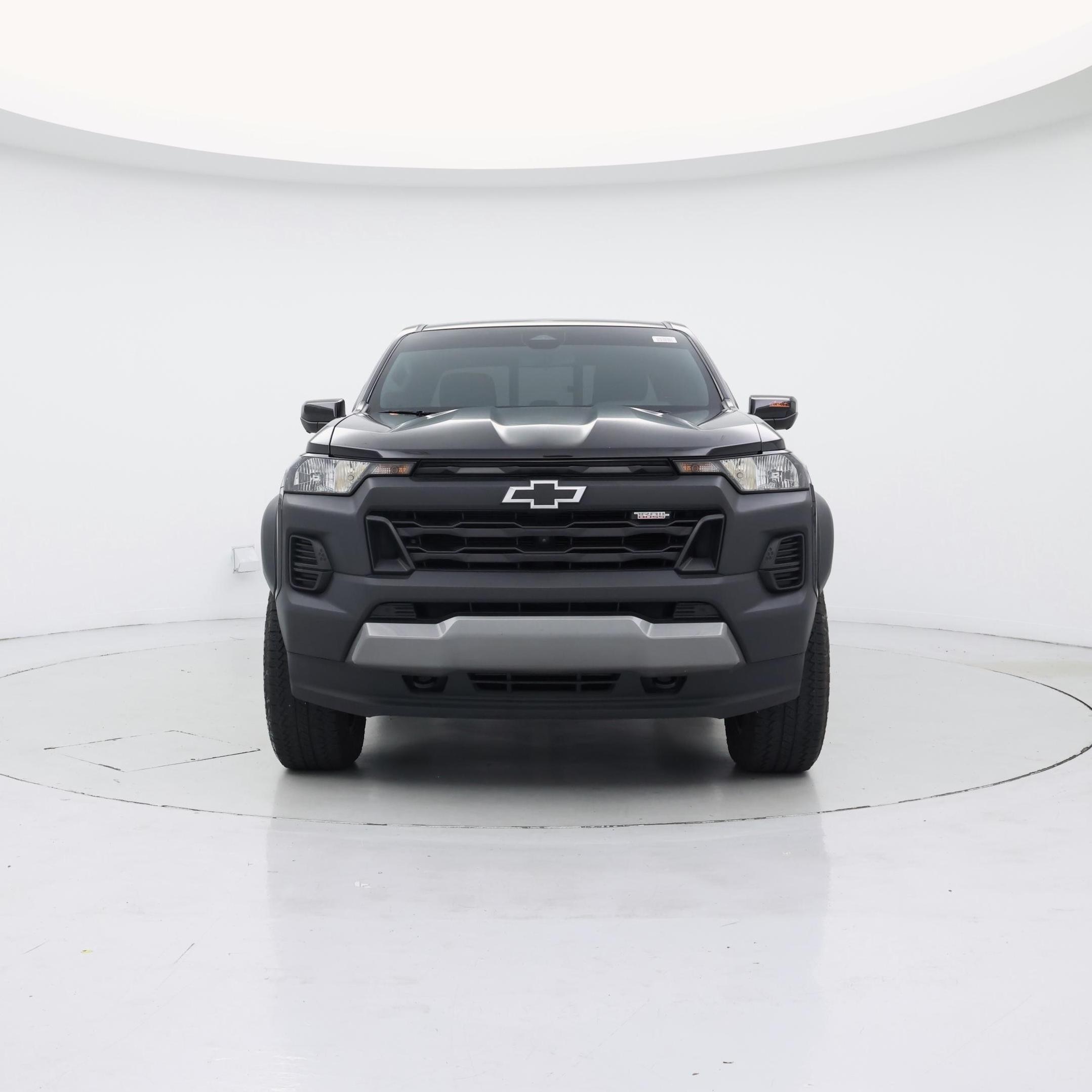 Thumbnail: 2023 Chevrolet Colorado - 5